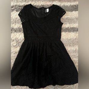 Black laced dress